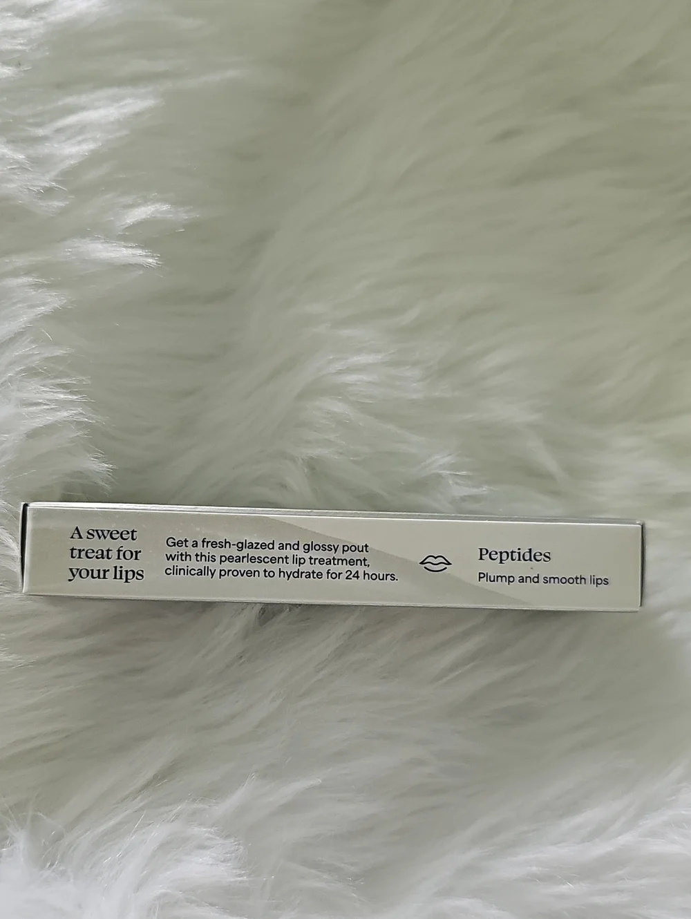 New Tula Skincare Glaze Lip Plumping Treatment Iced